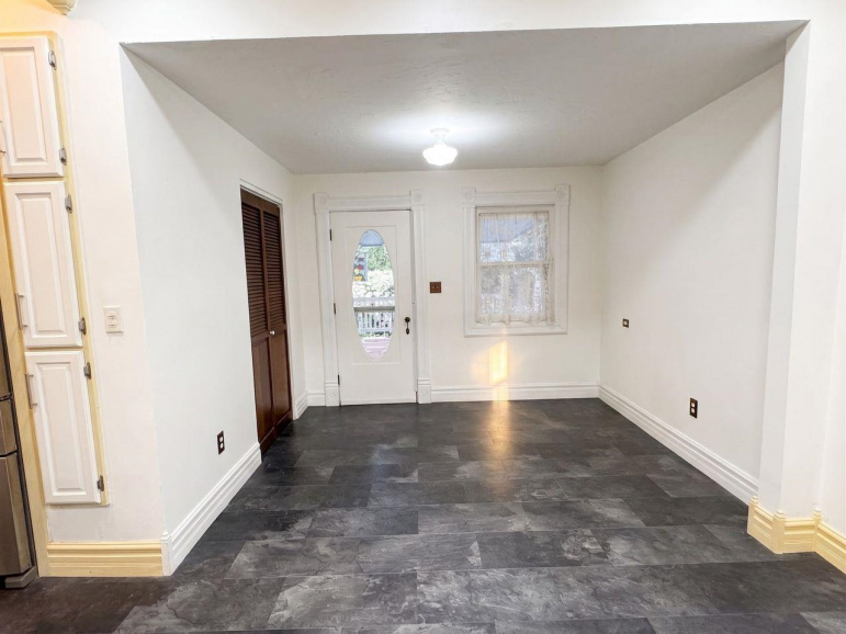 1322 W 4th Street Hastings, Nebraska 68901, 3 Bedrooms Bedrooms, ,3 BathroomsBathrooms,Residential,For Sale,1322 W 4th Street,20261175