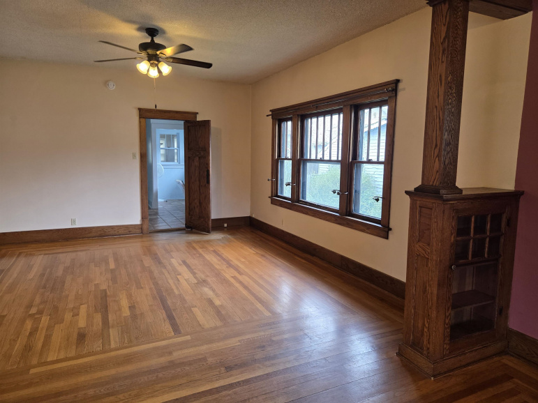 1134 W 8th Street Hastings, Nebraska 68901-0000, 3 Bedrooms Bedrooms, ,2 BathroomsBathrooms,Residential,For Sale,1134 W 8th Street,20261173