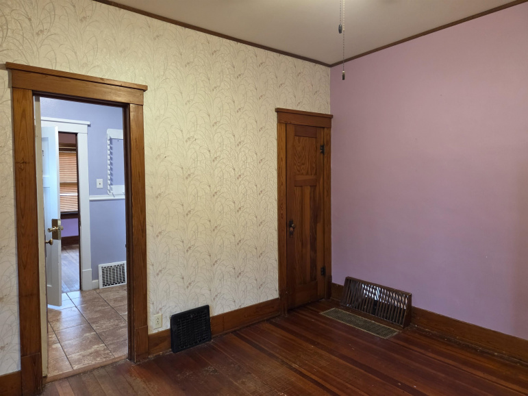 1134 W 8th Street Hastings, Nebraska 68901-0000, 3 Bedrooms Bedrooms, ,2 BathroomsBathrooms,Residential,For Sale,1134 W 8th Street,20261173