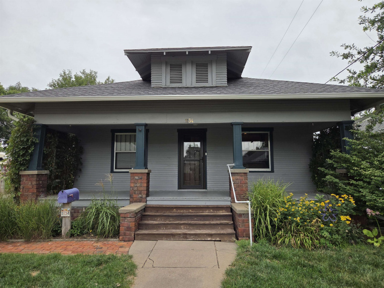 1134 W 8th Street Hastings, Nebraska 68901-0000, 3 Bedrooms Bedrooms, ,2 BathroomsBathrooms,Residential,For Sale,1134 W 8th Street,20261173