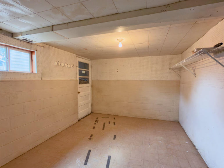 3507 Linden Drive Kearney, Nebraska 68847, 3 Bedrooms Bedrooms, ,2 BathroomsBathrooms,Residential,For Sale,3507 Linden Drive,20261171