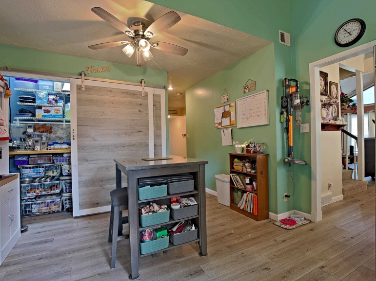 114 W H St Hastings, Nebraska 68901, 4 Bedrooms Bedrooms, ,2 BathroomsBathrooms,Residential,For Sale,114 W H St,20261185