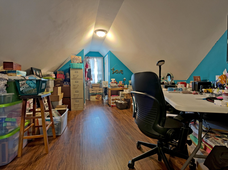 114 W H St Hastings, Nebraska 68901, 4 Bedrooms Bedrooms, ,2 BathroomsBathrooms,Residential,For Sale,114 W H St,20261185