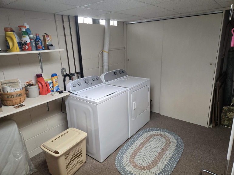 1009 Brentwood Avenue Hastings, Nebraska 68901, 3 Bedrooms Bedrooms, ,2 BathroomsBathrooms,Residential,For Sale,1009 Brentwood Avenue,20261188