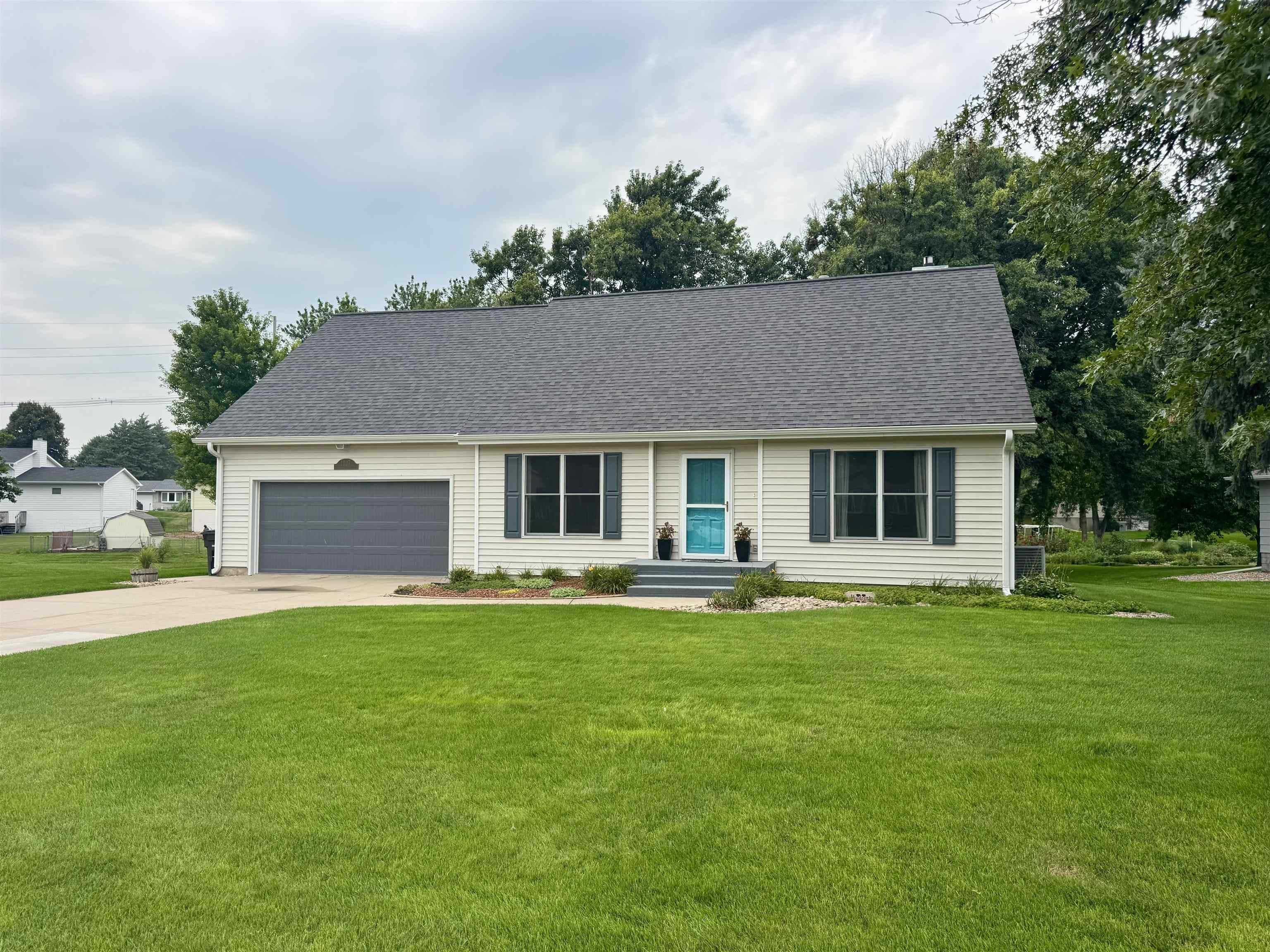 1307 Regency Drive Hastings, Nebraska 68901, 3 Bedrooms Bedrooms, ,3 BathroomsBathrooms,Residential,For Sale,1307 Regency Drive,20261195