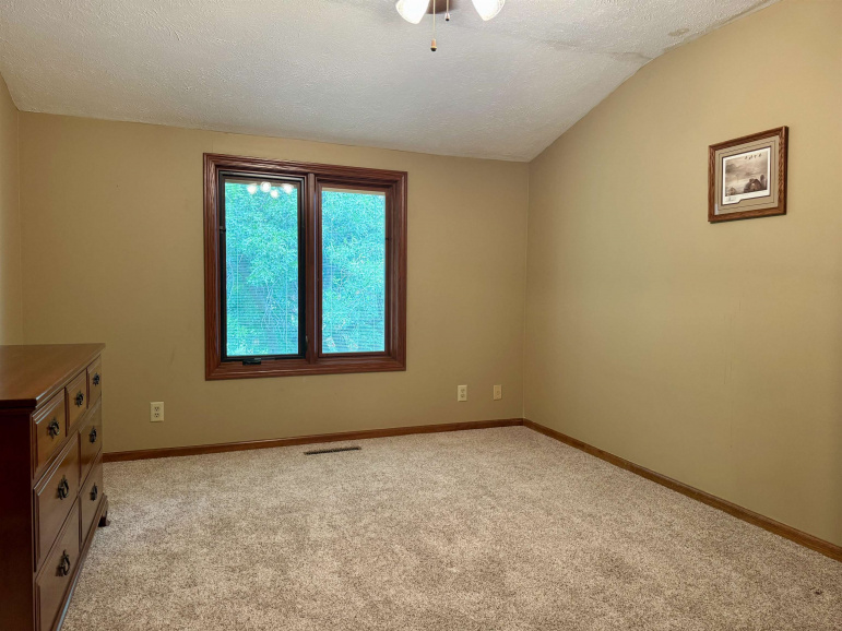 1307 Regency Drive Hastings, Nebraska 68901, 3 Bedrooms Bedrooms, ,3 BathroomsBathrooms,Residential,For Sale,1307 Regency Drive,20261195
