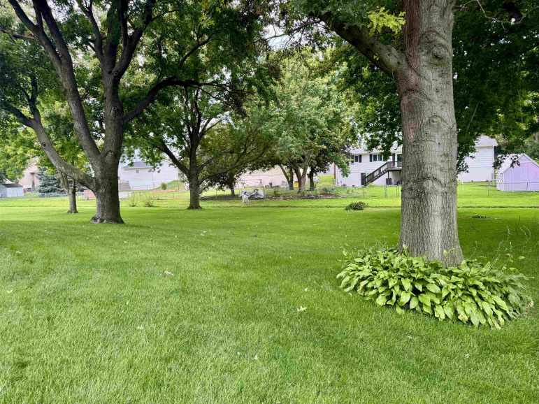 1307 Regency Drive Hastings, Nebraska 68901, 3 Bedrooms Bedrooms, ,3 BathroomsBathrooms,Residential,For Sale,1307 Regency Drive,20261195