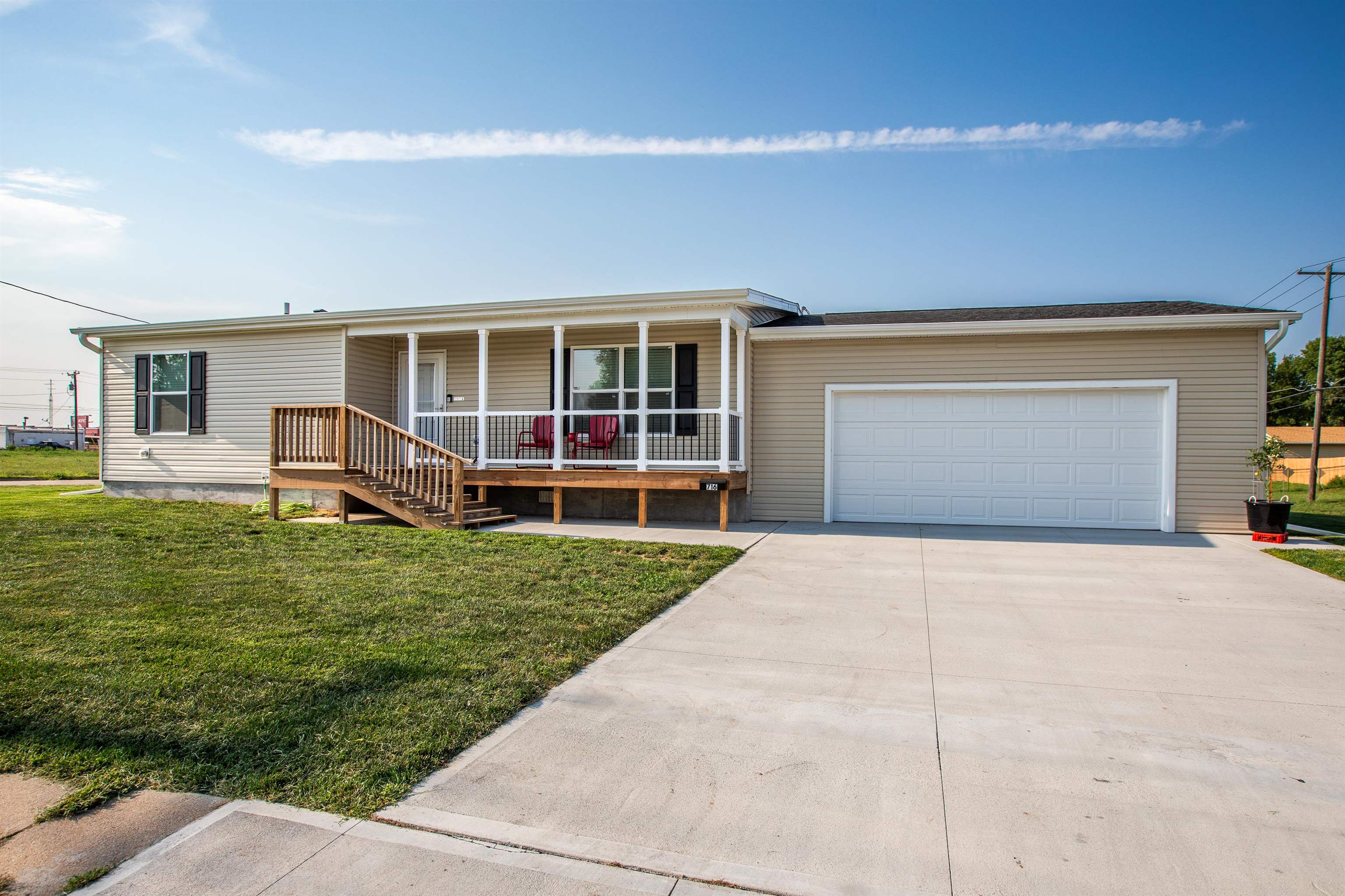 716 W H Street Hastings, Nebraska 68901, 2 Bedrooms Bedrooms, ,2 BathroomsBathrooms,Residential,For Sale,716 W H Street,20261200
