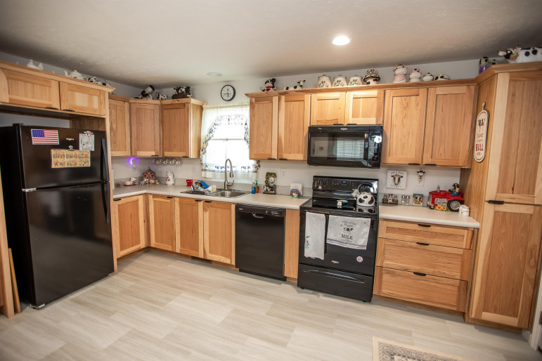 716 W H Street Hastings, Nebraska 68901, 2 Bedrooms Bedrooms, ,2 BathroomsBathrooms,Residential,For Sale,716 W H Street,20261200