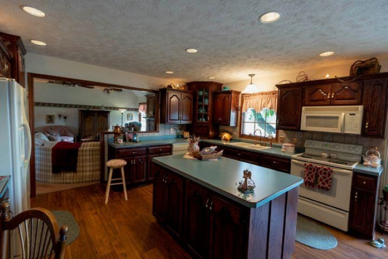 3100 S Southern Hills Drive Hastings, Nebraska 68901, 3 Bedrooms Bedrooms, ,3 BathroomsBathrooms,Residential,For Sale,3100 S Southern Hills Drive,20261205