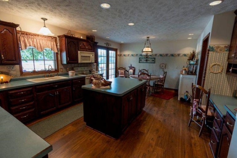 3100 S Southern Hills Drive Hastings, Nebraska 68901, 3 Bedrooms Bedrooms, ,3 BathroomsBathrooms,Residential,For Sale,3100 S Southern Hills Drive,20261205