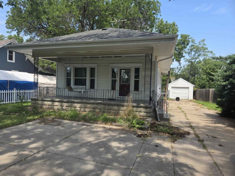 403 E 7th Street Hastings, Nebraska 68901, 2 Bedrooms Bedrooms, ,2 BathroomsBathrooms,Residential,For Sale,403 E 7th Street,20261203