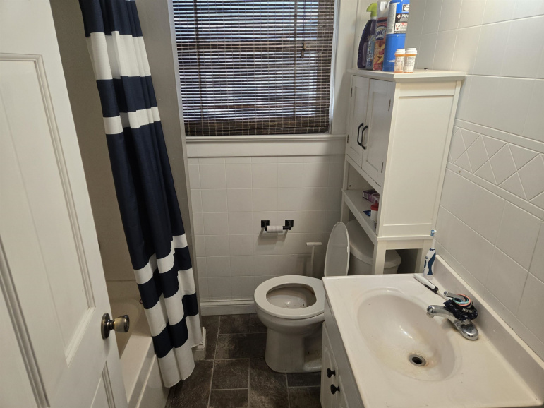 403 E 7th Street Hastings, Nebraska 68901, 2 Bedrooms Bedrooms, ,2 BathroomsBathrooms,Residential,For Sale,403 E 7th Street,20261203