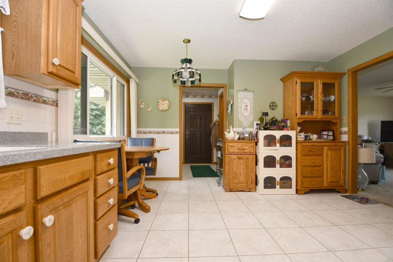 1509 E 44th Street Kearney, Nebraska 68847, 3 Bedrooms Bedrooms, ,2 BathroomsBathrooms,Residential,For Sale,1509 E 44th Street,20261201