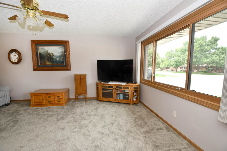 1509 E 44th Street Kearney, Nebraska 68847, 3 Bedrooms Bedrooms, ,2 BathroomsBathrooms,Residential,For Sale,1509 E 44th Street,20261201