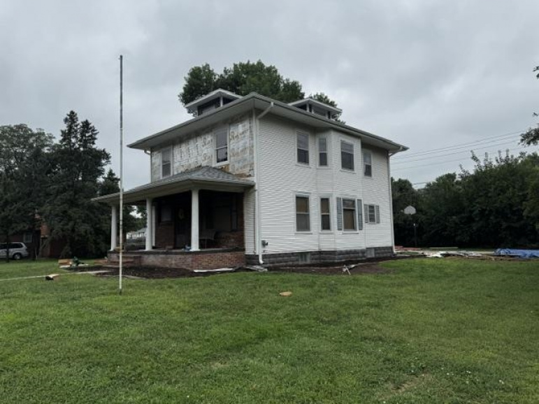 2000 W 5th Street Hastings, Nebraska 68901, 4 Bedrooms Bedrooms, ,2 BathroomsBathrooms,Residential,For Sale,2000 W 5th Street,20261211