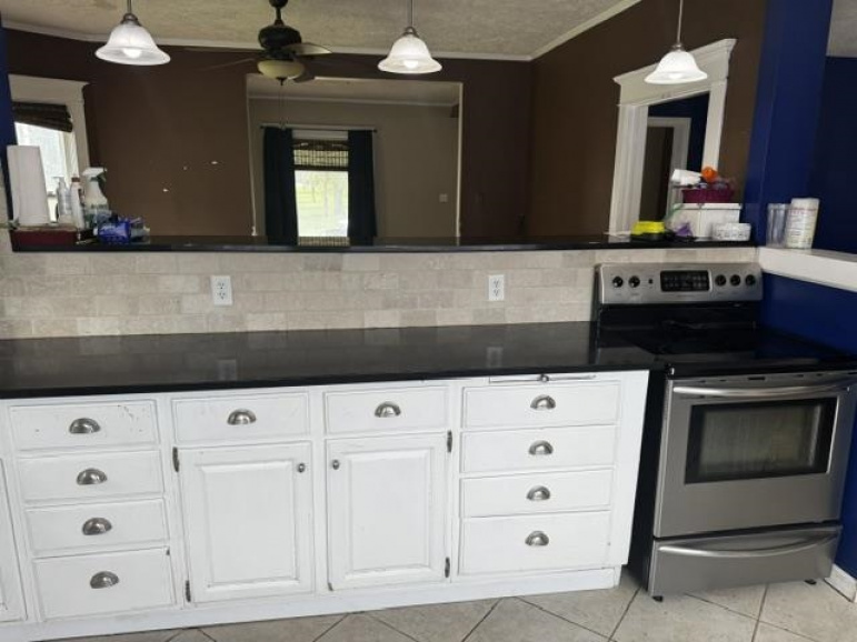 2000 W 5th Street Hastings, Nebraska 68901, 4 Bedrooms Bedrooms, ,2 BathroomsBathrooms,Residential,For Sale,2000 W 5th Street,20261211