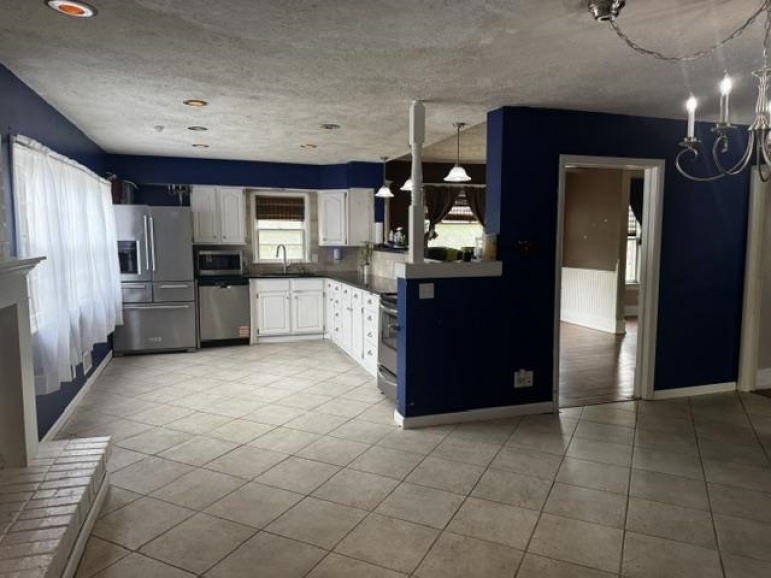 2000 W 5th Street Hastings, Nebraska 68901, 4 Bedrooms Bedrooms, ,2 BathroomsBathrooms,Residential,For Sale,2000 W 5th Street,20261211