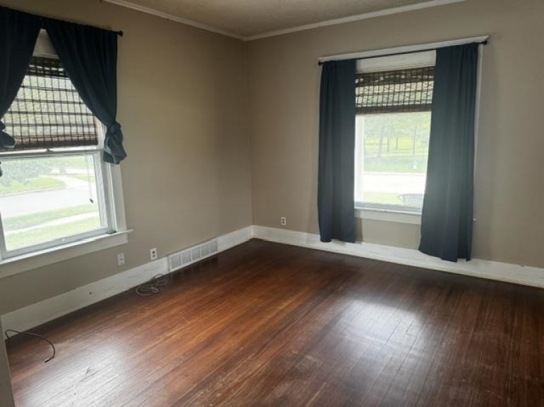 2000 W 5th Street Hastings, Nebraska 68901, 4 Bedrooms Bedrooms, ,2 BathroomsBathrooms,Residential,For Sale,2000 W 5th Street,20261211