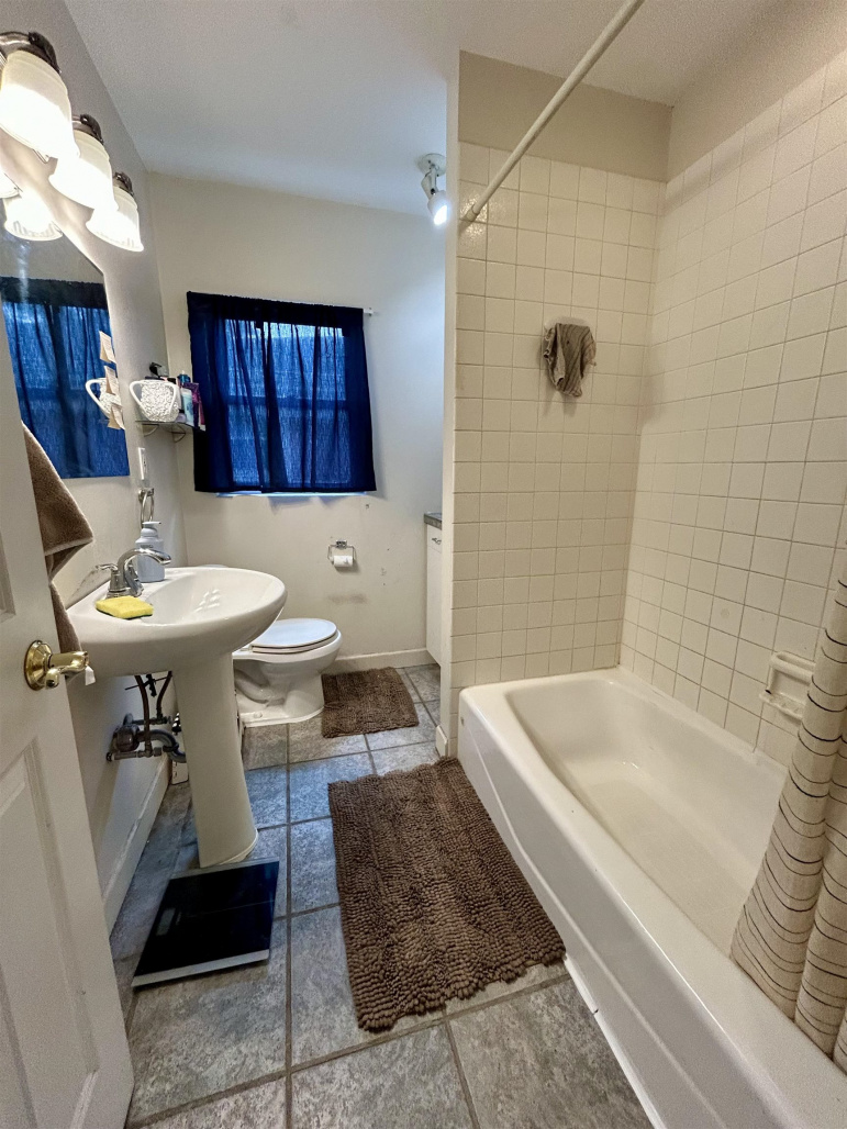 1331 N Colorado Avenue Hastings, Nebraska 68901, 2 Bedrooms Bedrooms, ,2 BathroomsBathrooms,Residential,For Sale,1331 N Colorado Avenue,20261214