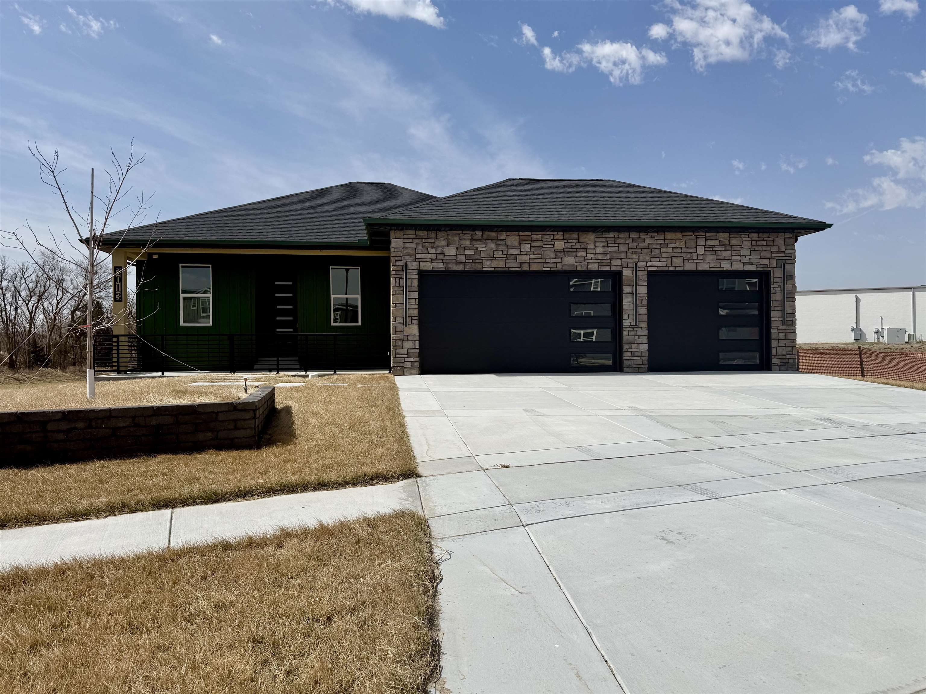 3013 W Laux Drive Hastings, Nebraska 68901, 6 Bedrooms Bedrooms, ,3 BathroomsBathrooms,Residential,For Sale,3013 W Laux Drive,20260422