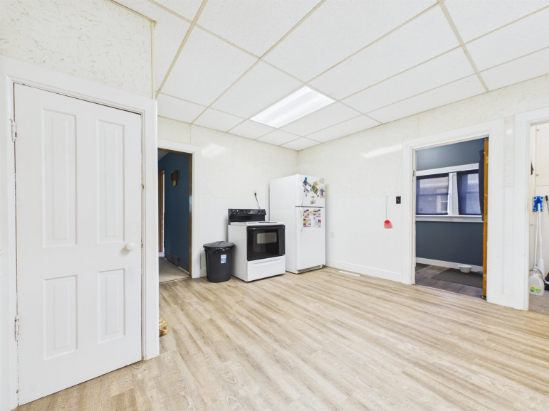 206 E 1st Street Minden, Nebraska 68959, 3 Bedrooms Bedrooms, ,1 BathroomBathrooms,Residential,For Sale,206 E 1st Street,20261222