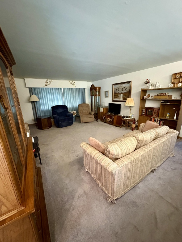 1117 E 8th Street Cozad, Nebraska 69130, 2 Bedrooms Bedrooms, ,2 BathroomsBathrooms,Residential,For Sale,1117 E 8th Street,20261219