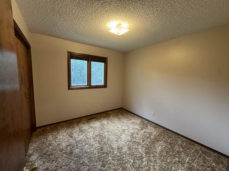 6080 E Lochland Road Trumbull, Nebraska 68980, 3 Bedrooms Bedrooms, ,3 BathroomsBathrooms,Residential,For Sale,6080 E Lochland Road,20261220