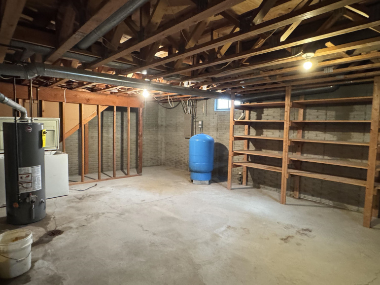 6080 E Lochland Road Trumbull, Nebraska 68980, 3 Bedrooms Bedrooms, ,3 BathroomsBathrooms,Residential,For Sale,6080 E Lochland Road,20261220