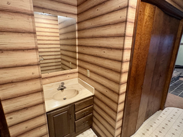 6080 E Lochland Road Trumbull, Nebraska 68980, 3 Bedrooms Bedrooms, ,3 BathroomsBathrooms,Residential,For Sale,6080 E Lochland Road,20261220