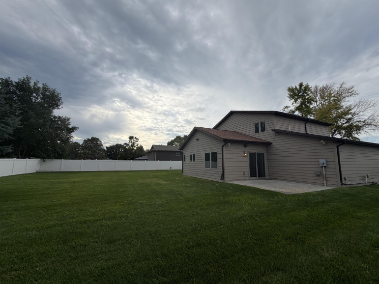 406 Cherokee Road Lexington, Nebraska 68850, 4 Bedrooms Bedrooms, ,3 BathroomsBathrooms,Residential,For Sale,406 Cherokee Road,20261234
