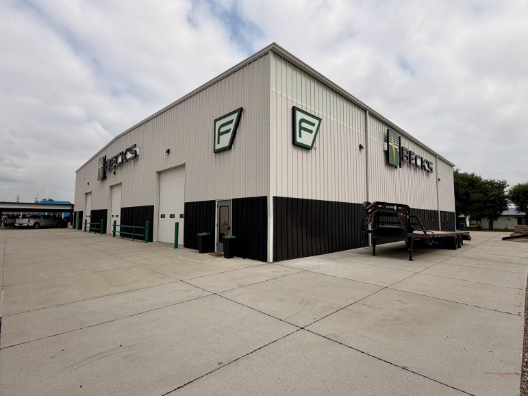 511 5th Street Gothenburg, Nebraska 69138, ,Commercial/industrial,For Sale,511 5th Street,20261235