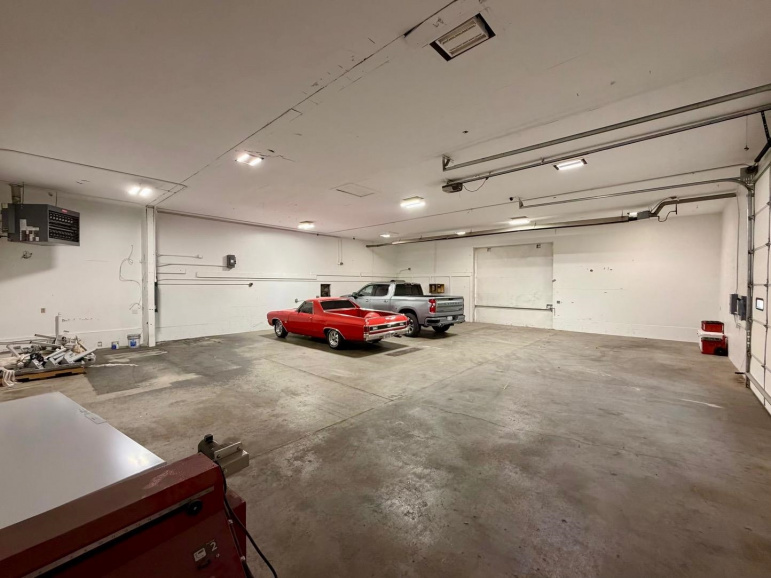 405 Lake Avenue Gothenburg, Nebraska 69138-0000, ,Commercial/industrial,For Sale,405 Lake Avenue,20261237