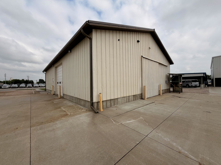 405 Lake Avenue Gothenburg, Nebraska 69138-0000, ,Commercial/industrial,For Sale,405 Lake Avenue,20261237