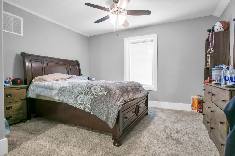 16835 Center Place Road Kearney, Nebraska 68847, 5 Bedrooms Bedrooms, ,3 BathroomsBathrooms,Residential,For Sale,16835 Center Place Road,20261228