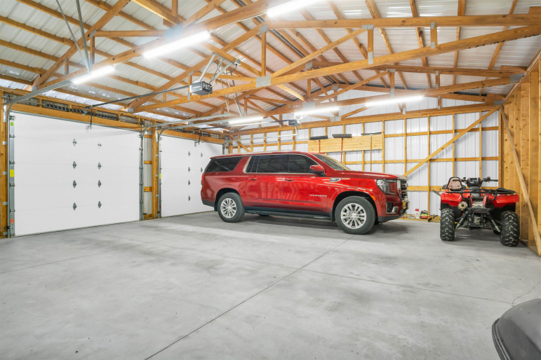 16835 Center Place Road Kearney, Nebraska 68847, 5 Bedrooms Bedrooms, ,3 BathroomsBathrooms,Residential,For Sale,16835 Center Place Road,20261228