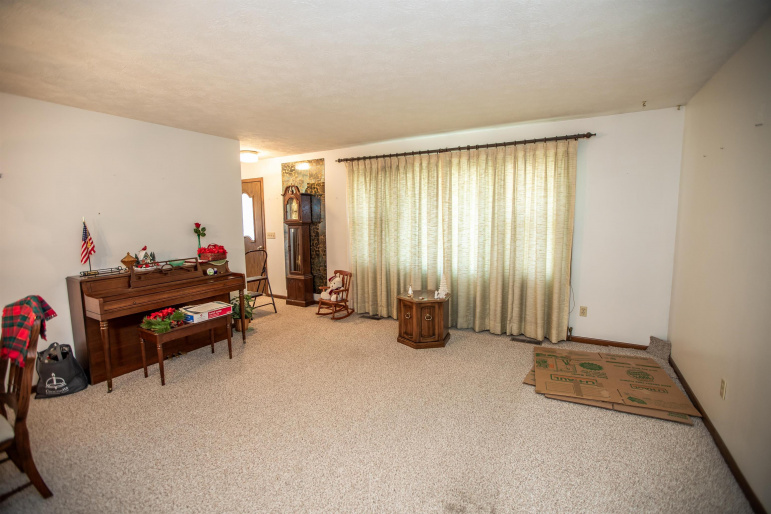 1401 Marshall Street Wood River, Nebraska 68883, 3 Bedrooms Bedrooms, ,3 BathroomsBathrooms,Residential,For Sale,1401 Marshall Street,20261241