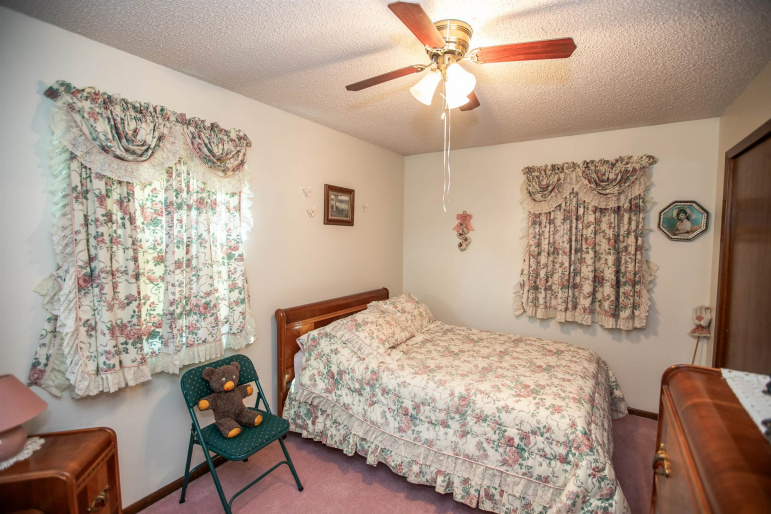 1401 Marshall Street Wood River, Nebraska 68883, 3 Bedrooms Bedrooms, ,3 BathroomsBathrooms,Residential,For Sale,1401 Marshall Street,20261241