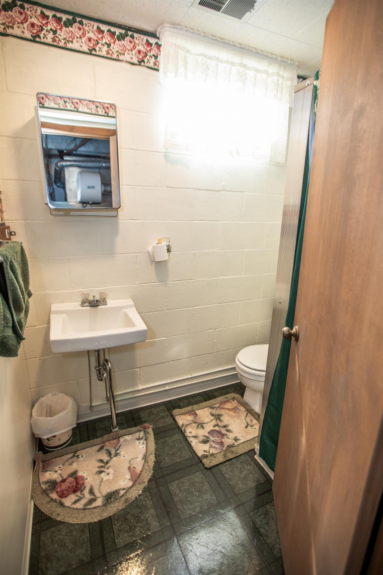 1401 Marshall Street Wood River, Nebraska 68883, 3 Bedrooms Bedrooms, ,3 BathroomsBathrooms,Residential,For Sale,1401 Marshall Street,20261241