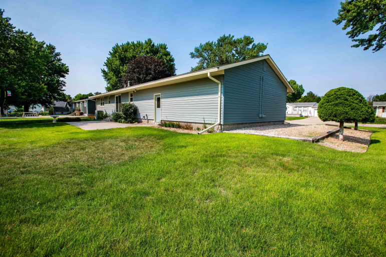 1401 Marshall Street Wood River, Nebraska 68883, 3 Bedrooms Bedrooms, ,3 BathroomsBathrooms,Residential,For Sale,1401 Marshall Street,20261241