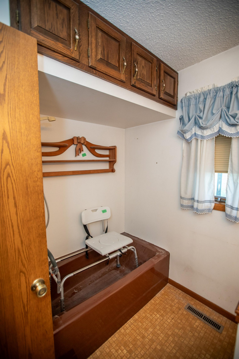 12080 Antioch Avenue Glenvil, Nebraska 68941, 3 Bedrooms Bedrooms, ,2 BathroomsBathrooms,Residential,For Sale,12080 Antioch Avenue,20261240