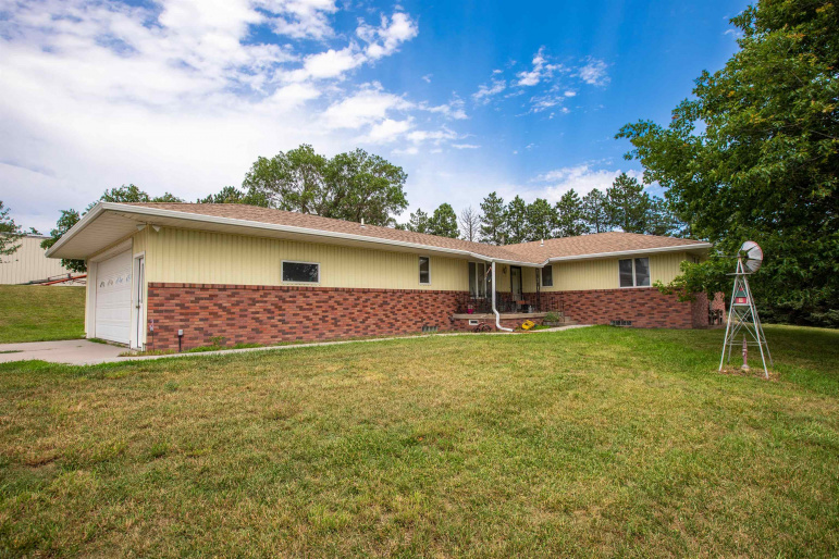 12080 Antioch Avenue Glenvil, Nebraska 68941, 3 Bedrooms Bedrooms, ,2 BathroomsBathrooms,Residential,For Sale,12080 Antioch Avenue,20261240