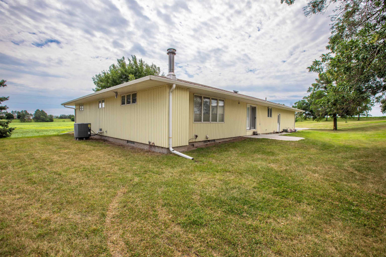 12080 Antioch Avenue Glenvil, Nebraska 68941, 3 Bedrooms Bedrooms, ,2 BathroomsBathrooms,Residential,For Sale,12080 Antioch Avenue,20261240