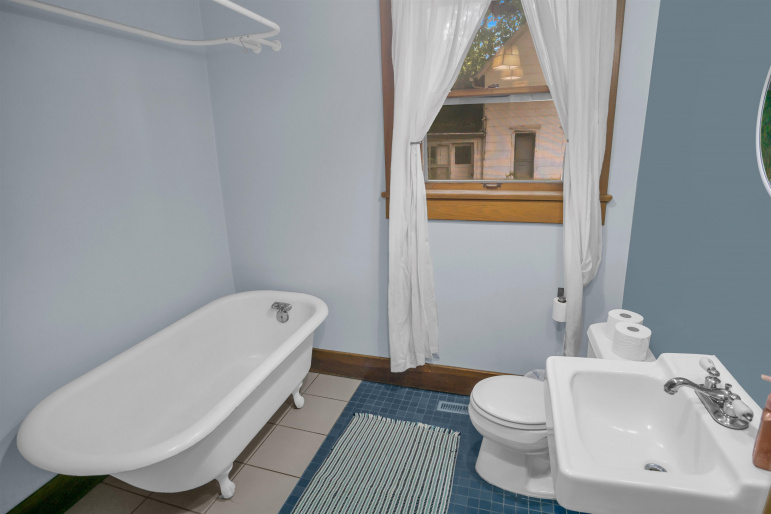 223 E 2nd Street Hastings, Nebraska 68901, 4 Bedrooms Bedrooms, ,2 BathroomsBathrooms,Residential,For Sale,223 E 2nd Street,20261239