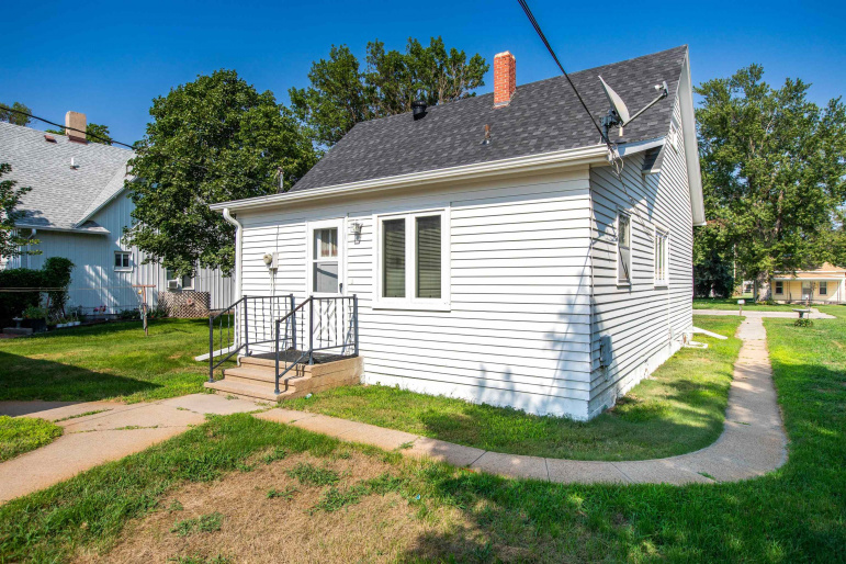 121 S Minden Avenue Minden, Nebraska 68959, 2 Bedrooms Bedrooms, ,1 BathroomBathrooms,Residential,For Sale,121 S Minden Avenue,20261249