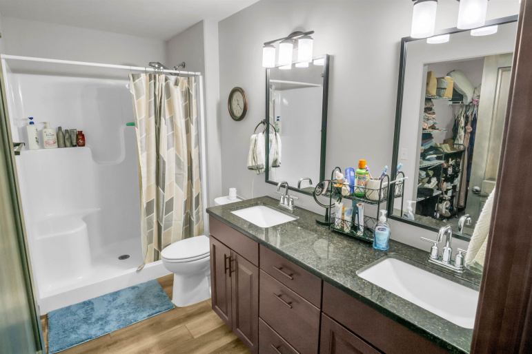 2303 E 37th Street Kearney, Nebraska 68847, 5 Bedrooms Bedrooms, ,3 BathroomsBathrooms,Residential,For Sale,2303 E 37th Street,20261256
