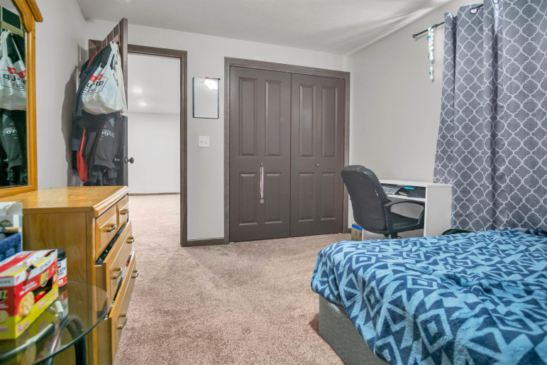 2303 E 37th Street Kearney, Nebraska 68847, 5 Bedrooms Bedrooms, ,3 BathroomsBathrooms,Residential,For Sale,2303 E 37th Street,20261256