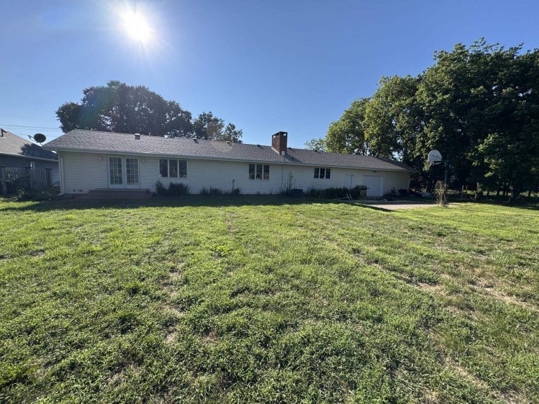 2360 N Elm Avenue Hastings, Nebraska 68901, 4 Bedrooms Bedrooms, ,4 BathroomsBathrooms,Residential,For Sale,2360 N Elm Avenue,20261252