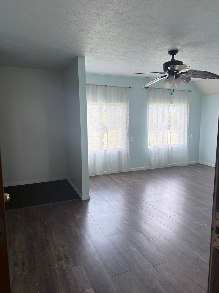 14 West Avenue Gibbon, Nebraska 68840, 4 Bedroom Bedrooms, ,2 BathroomBathrooms,Residential,For Sale,14 West Avenue,20260636