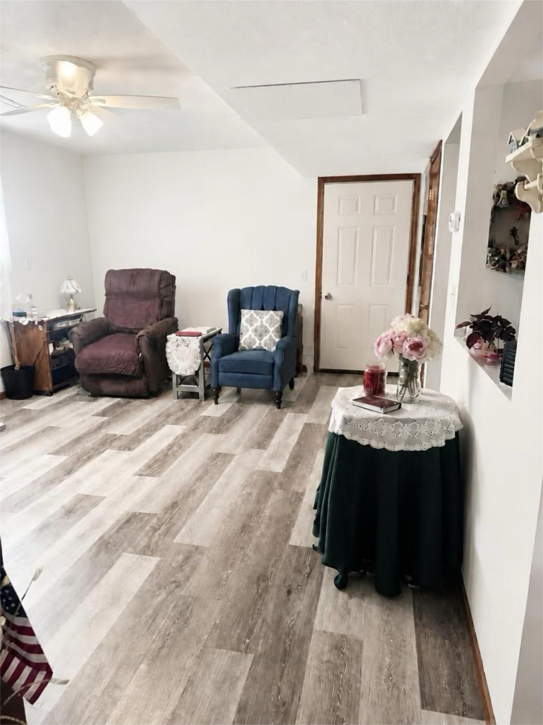 105 Sunset Drive Loomis, Nebraska 68958, ,Commercial/industrial,For Sale,105 Sunset Drive,20261260